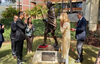 Amb. Abhishek Singh paid tribute at the statue of Gandhi ji in Caracas. Later at a programme organized by Mahatma Gandhi Venezuela, he also handed over Diplomas by 'Gandhi Center' to Trainers for the course conducted by Gandhi Center titled 'Non-Violence for Co-existence'.